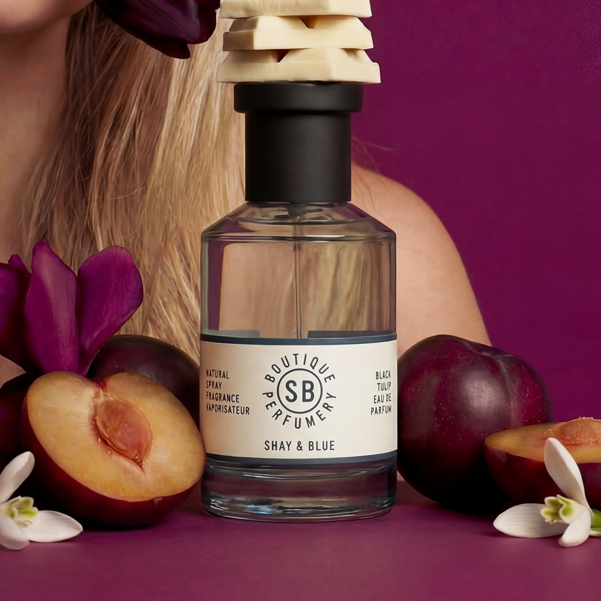 Black_Tulip_-_Bottle_100_-_Model_Hero_e3195cc6-337a-423c-9efd-a7ea1cc67f4d.png