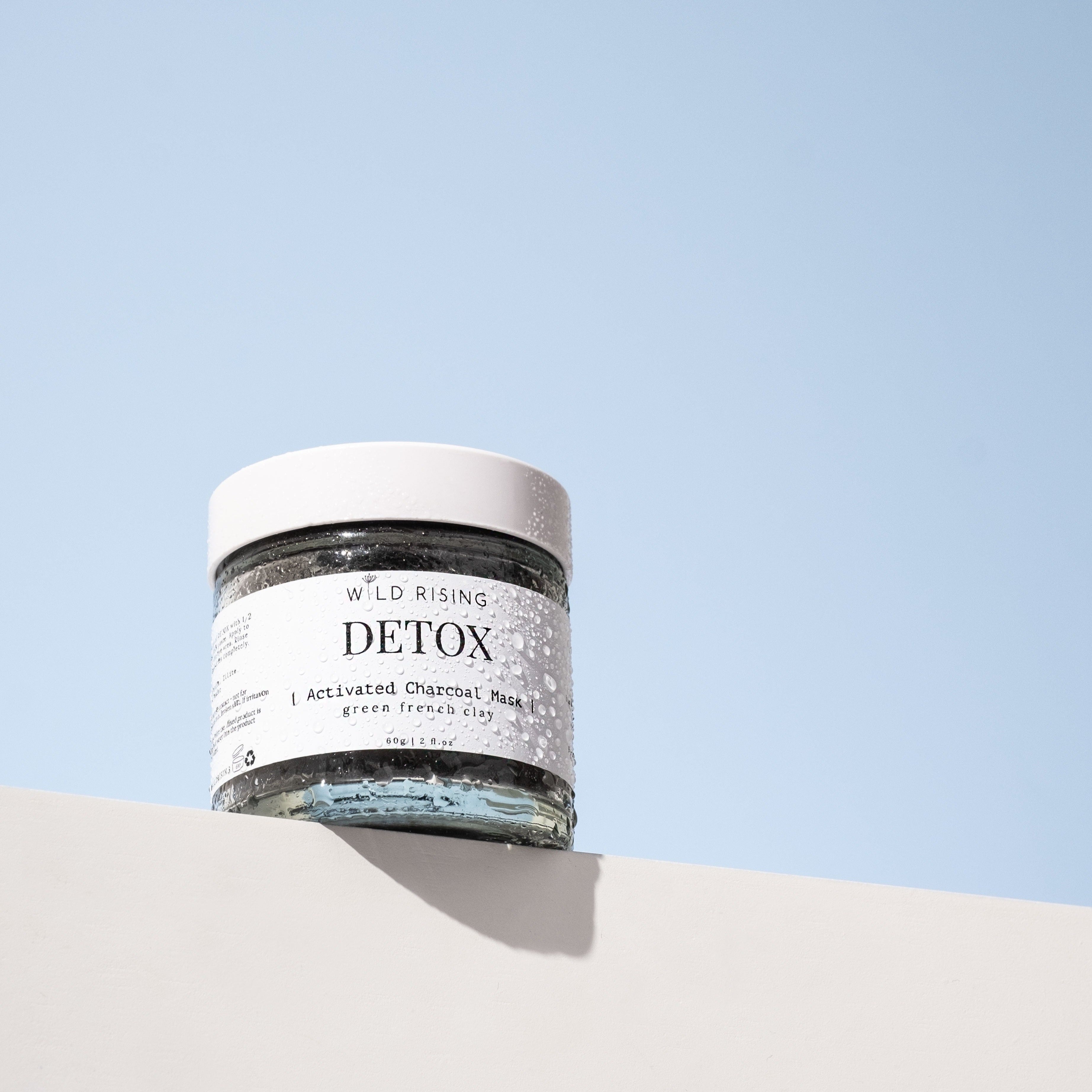 Detox - Maska z aktywowanym węglem drzewnym